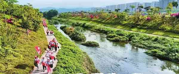 全力攻堅還思茅河水清岸綠.jpg