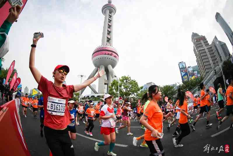 昨天，2023上海半程馬拉松鳴槍，都市活力再次被路跑愛好者的前行脚步點燃。.jpeg