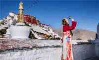 西藏沒有解放前老百姓有多慘？仿佛活在煉獄，少女的遭遇最為可憐