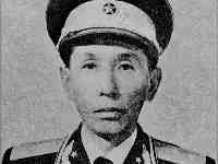 他曾任西藏自治區主席，45歲昇中將，49歲副國級，享年100歲