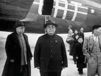 1950年，“土皇帝”馬鴻逵帶7.5噸黃金定居美國，後來怎麼樣了？