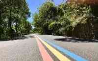 江蘇最適合開車的網紅公路，是我國唯一彩虹路，目光所及皆是風景