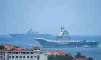 山東海南雙艦會師！中國海軍雙巨艦同框彰顯實力，全亞洲只此一家