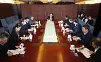 在京準備參加中央會議的省委書記，還特地部署了這一工作