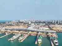 《海南自由貿易港建設總體方案》發佈以來，海南牢記囑託、團結奮鬥，全力推進自由貿易港建設，加快推動海南高品質發展